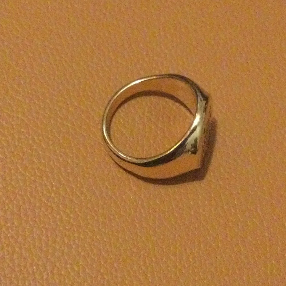 NEW Saturn Signet Ring - Picture 5 of 6